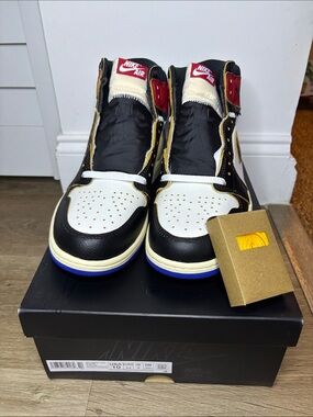 Nike Air Jordan 1 Retro High OG - Black/White/Red with Gold Trim